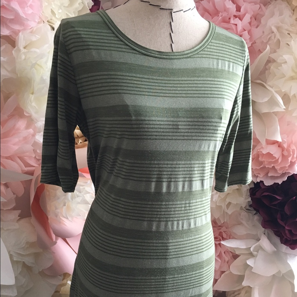 Sale 3/$15! Bundle and offer. LuLaRoe Julia XL